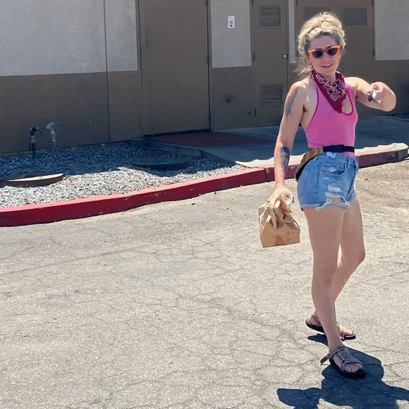 Premium Levi 501 Shorts - Picture 4 of 6